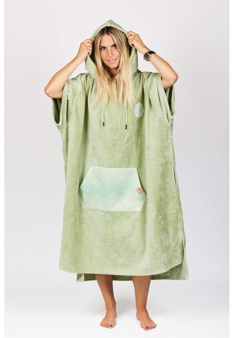 After Essentials Poncho High End Tender Green