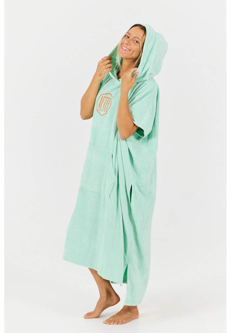 After Essentials Poncho Logo Mint