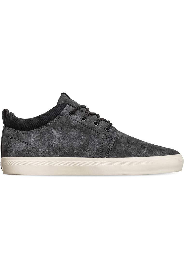 globe gs chukka washed black