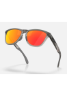 Oakley Frogskins Range Matte Grey Smoke Grey Prizm Ruby